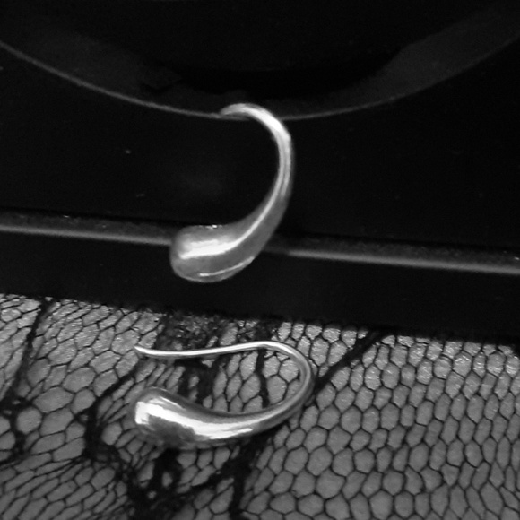 Jewelry - Sterling teardrop earrings